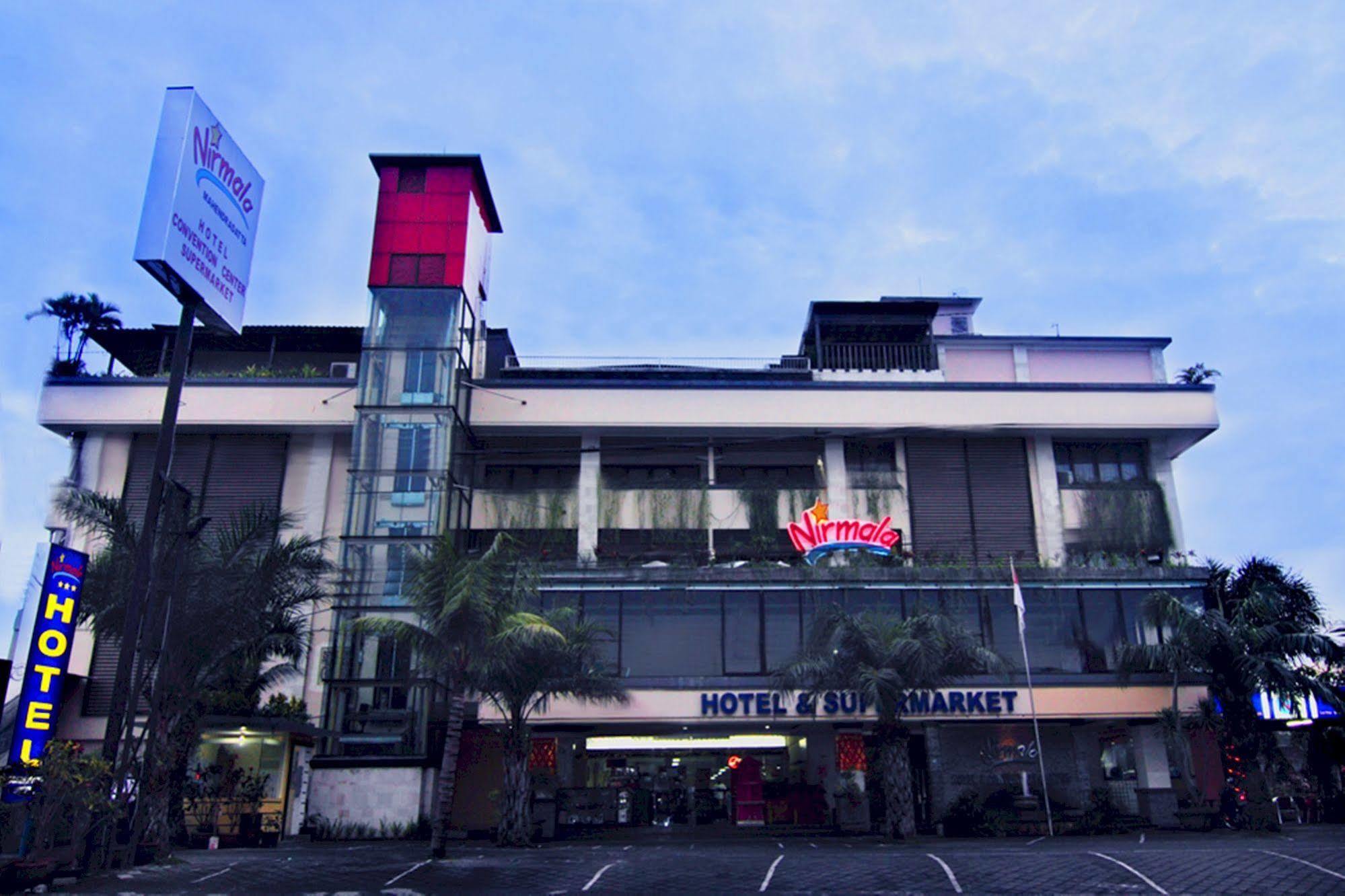 Nirmala Hotel & Convention Centre Denpasar  Bagian luar foto